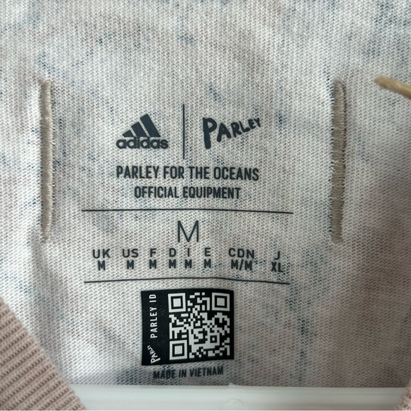 adidas x Parley Tee Wonder Quartz/Silver Size Medium Unisex  NWT Tshirt - Picture 6 of 11